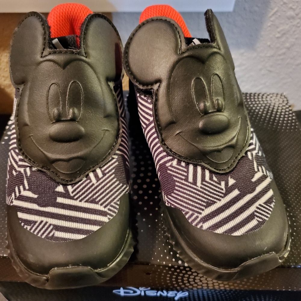 Mickey Fotarun Adidas